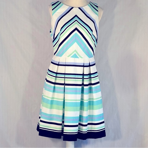 Danny and Nicole Fit & Flare Stripped Sleeveless Dress Textured Fabric 10 - Picture 1 of 9